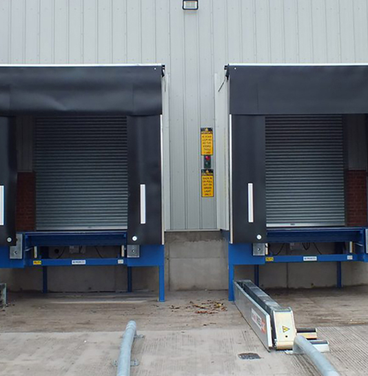Retractable PVC Dock Shelters/seals